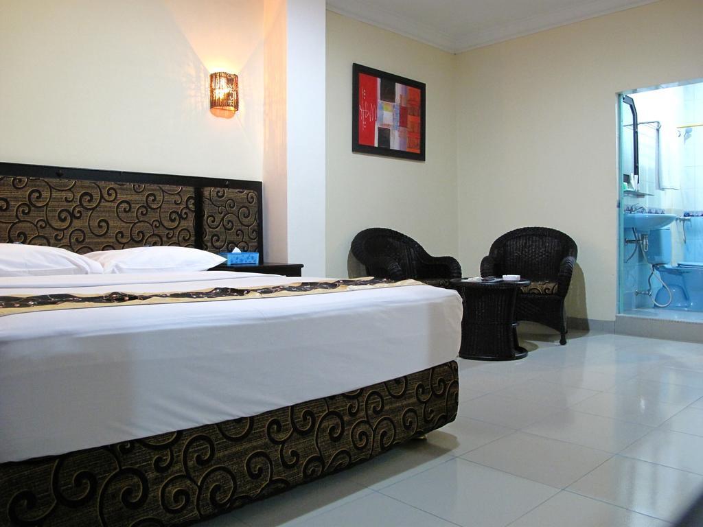 Gaja Hotel Pekanbaru Esterno foto