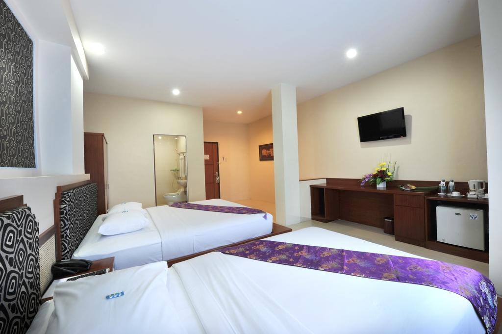 Gaja Hotel Pekanbaru Esterno foto